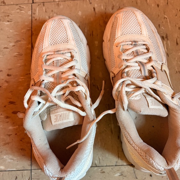 Nike Kids Running shoes - Picture 2 of 7